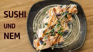 Das lokal mit running sushi band befindet sich im erdgeschoss eines kleinen hauses. Kempten Net Gastronomie