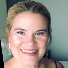 Rochelle Flynn's Instagram, Twitter & Facebook