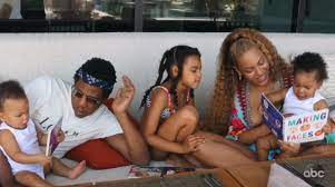 Big sister blue ivy carter also makes several. Beyonce S Twins Make Rare Appearance In Her Tv Special Making The Gift