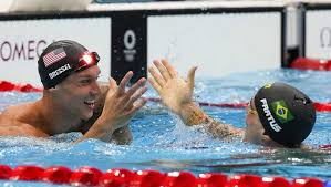 No campeonato mundial de esportes aquáticos de 2015 em kazan, o brasil terminou em quarto lugar no 4 × 100 metros livre, em um revezamento composto por bruno fratus, marcelo chierighini, matheus santana e joão de lucca. W8uut3jxir 8mm