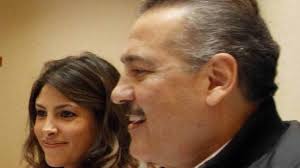 Cerca la UIF a un socio de Beltrones