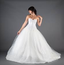 Queen Black Wedding Dress Ivory Black