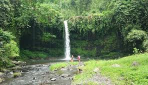 Di tempat wisata ini kamu juga dapat bermain di aliran air terjun. 13 Tempat Wisata Di Purwokerto Favorit Wisatawan 2020