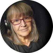 Krista Crowder's Instagram, Twitter & Facebook