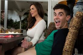 Brazzers Kendra Lust Thanksgiving Stuffing: 4