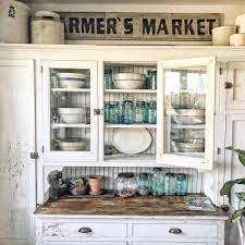 The metal can easily be cleaned with a damp cloth so you can store anything from cleaning supplies, pantry items, or extra throws and board games. 40 Stylish Vintage Storage Ideas Cafemom Com