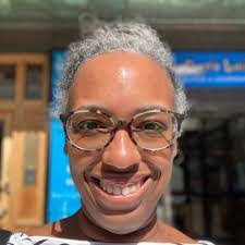 Elisa Burt's Instagram, Twitter & Facebook