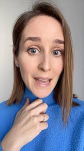 MICROLIFTING 🤩, Es un prodecimiento ambulatorio que se realiza con  anestesia local, como el minilifting., Las principales diferencias en el  caso del MICROLIFTING: , -Incisión 1-2cm detrás de la ...