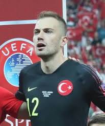 Boyu, kilosu, ailesi ve futbol hayatı ile sıkça futbol severler futbol hayatına kocaelispor takımı alt yapısında başlayan mert günok ardından fenerbahçe alt. 37 Mert Gunok Ideas