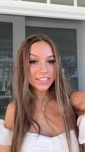 Amanda Eaker's Instagram, Twitter & Facebook