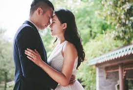 Often, amid this brouhaha, the feeling of being married fails to sink in for the couple. Best Pre Wedding Photoshoot Tips And Ideas Shaw Academy