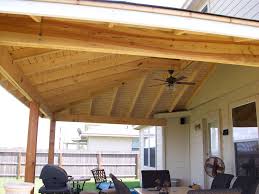 Great Backyard Patios I Like The Patio Roof Pergola Covered Patio Design Hip Roof Design