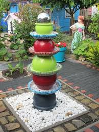 Farbenfroher Brunnen Springbrunnen Garten Brunnen Garten Springbrunnen