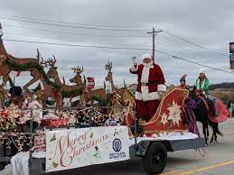 West Plains Christmas Parade 2022 Photo Gallery: 2020 West Plains Christmas Paradeozark Radio News | Ozark  Radio News