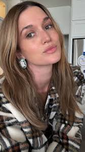 We bought the house!! 🏡 We are so excited for this new adventure and to  share it with you all! 🥰🥰 The way this house came to us was sort of  serendipitous,