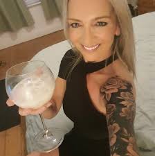 Emma Louise Brown‎