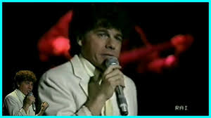 Riccardo cocciante migliori successi il meglio di riccardo cocciante riccardo cocciante canzone. Riccardo Cocciante Un Buco Nel Cuore Tour Quando Si Vuole Bene 1986 Youtube