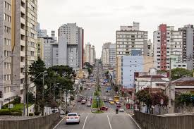 O pedido de assinatura do lockdown em curitiba também está sendo direcionado às pequenas empresas que são as mais afetadas, e as que menos receberam ajuda financeira. Lockdown Em Curitiba Ja Esta Em Vigor Veja O Que Abre E O Que Fecha Ric