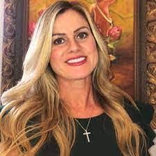 Emily Brumfield's Instagram, Twitter & Facebook