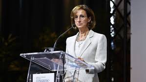 Tanto per cominciare, le donne sono tre e l'ultima nomina del presidente della repubblica ha mantenuto questo numero. Giustizia Draghi E Cartabia Aprono A Conte Sulla Prescrizione La Repubblica