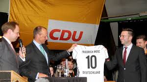 Armin laschet hat sie alle. Trotz Coronavirus Friedrich Merz Bei Cdu Empfang In Frankenberg Frankenberg Eder