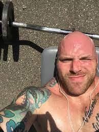 Lou Costa's Instagram, Twitter & Facebook