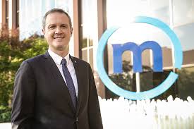 3.1.1 le banche d'affari servono allo sviluppo? Banca Mediolanum Inaugura A Milano La Casa Della Consulenza E Va On Air Per La Prima