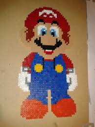 Mario Pour L Enfant D Une Amie Ma Mere L A Dessiner Avant De Le Faire Pixel Art Perles Hama Mario