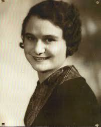 Ellen Johnstone's Instagram, Twitter & Facebook