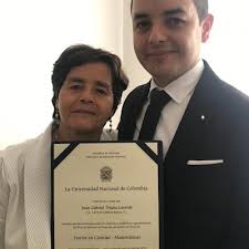 Juan Gabriel Triana Laverde, Promoción 2002 de nuestra Institución se  graduó como "Doctor en Ciencias-Matemáticas" de la Universidad Nacional"