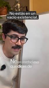 ¿Te imaginas vivir engañándote a ti mismo pensando que no sabes lo que  quieres y al mismo tiempo cada vez que te apetece hacer algo privarte de  ello? , Debe ser tela marinera.