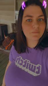 Gamer girl seeking mature, serious guild