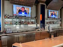 The public kitchen and bar is conveniently located in the renaissance hotel, steps away from the vets center. Our Airport Lounges Airport Lounge Finder By Lounge Name