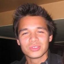 Ross Haddow's Instagram, Twitter & Facebook