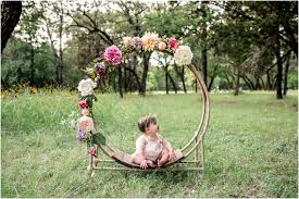 Recognized as one of the top 250 florists out of ftd's astounding 40,000 shops. Charlotte S Smash Cake Session Austin Texas Maegan Kylie Photography