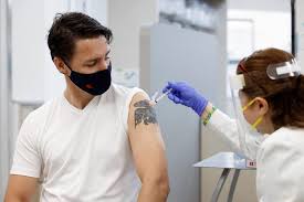 It found the booster dose increased neutralizing antibody responses against the original virus as well. Alm4gxu 0yx38m
