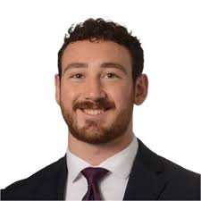 I am blessed to announce that after a summer in Dallas with Mariner Wealth  Advisors as a Financial Planning Intern, I have accepted a full-time offer  to return to as Client Service