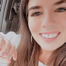 Kristina Pulliam's Instagram, Twitter & Facebook