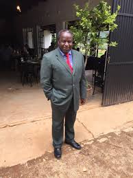It all began when ndlozi posted an image of himself and none other than eff. Tito Mboweni On Twitter When An African Gentleman Takes Family Out For A Christmas Lunch