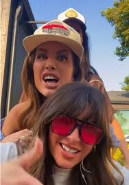 Country Song about A Girl Singing A Georgia Song in A Bar