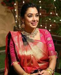 25 Anupama Ideas Actresses Bollywood Stars Indian Tv Actress Bollywood saree, designer saree, designer blouse, halter blouse, mandira bedi, saree blouse designs, saree designers, satya paul bollywood celebrity in beautiful peach designer printed saree. 25 anupama ideas actresses bollywood