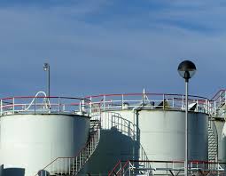 Hin leong trading, the oil trader founded by one of singapore's richest men, has filed for bankruptcy protection as it seeks to restructure debts of almost $4bn. Manifold Times Report Sinopec Expresses Interest In Hin Leong Trading Stake Of Universal Terminal