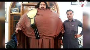 Khan baba the pakistani hulk #khanbaba youtube.com/c/khanbabaofficial. Pakistanskij Halk Han Baba