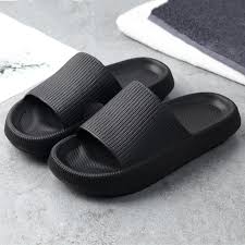 Sie sind die allrounder unter den sommerschuhen. Sandalen Slides Fur Damen 41 Schwarz Kaufland De