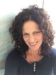 Lesley Cleary's Instagram, Twitter & Facebook