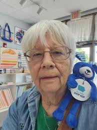 Are there any stores open in the Des Moines area today?