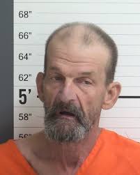 Suspect in stabbing to remain in custody