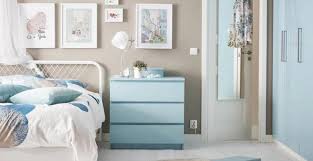 Un seul mur du salon couleur taupe s'illumine. Quel Linge De Lit Dans Une Chambre Beige M6 Deco Fr