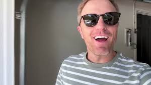 Jonathan Parise's Instagram, Twitter & Facebook