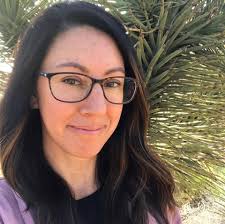 Yvonne Rohr's Instagram, Twitter & Facebook